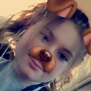 Meet your Posher, Ella